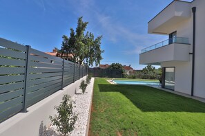 Property grounds - Villa Anna (Premantura)