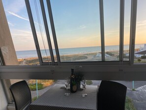 Dining - Studio Soleil Couchant - Vue mer (Saint-Jean-de-Monts)