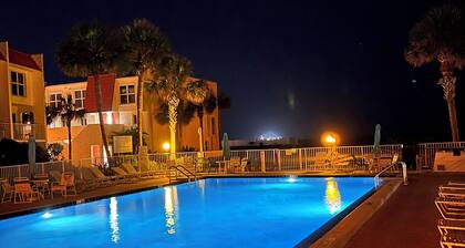Location! Great Beach Front Family Vacation Spot! Right next to the Beach Pier!