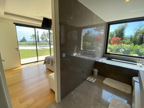 7 bedrooms, desk, iron/ironing board, travel crib - Luxury villa Côte d'Azur (Roquefort-les-Pins)