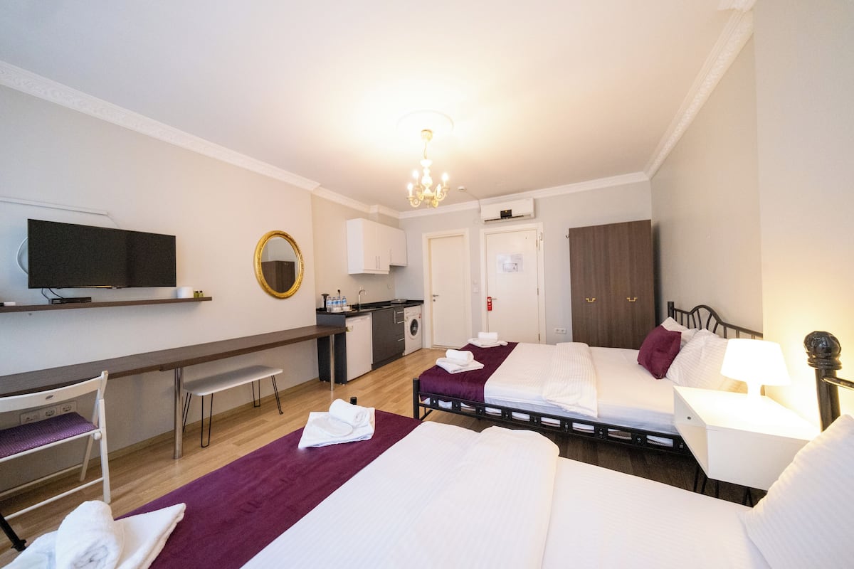 Superior Quadruple Room | Egyptian cotton sheets, premium bedding, minibar, desk