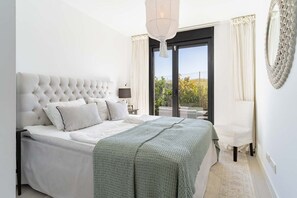 2 makuuhuonetta, silitysrauta/-lauta, ilmainen Wi-Fi, vuodevaatteet