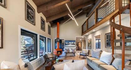 Cozy Cabin in Olympic Valley, next to Palisades Resort & Tahoe City