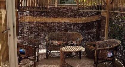 1038 · 2BR Townhouse,Bath, TV, Backyard