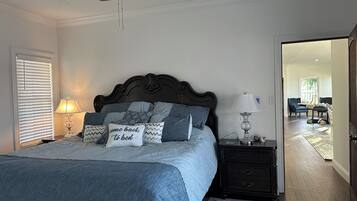 4 chambres, fer et planche à repasser, Wi-Fi gratuit, draps fournis