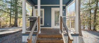 Breathtaking 1-Bedroom Tiny Home 1/2 Mile from Marina and Boat Ramp #418!