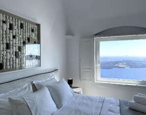 1 bedroom, in-room safe, iron/ironing board, free WiFi