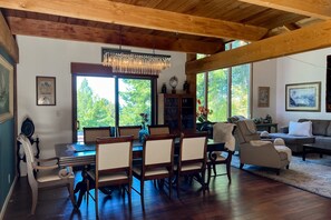 Dining - Unique custom-built, ultra private home, ocean views, hot tub (Trinidad)