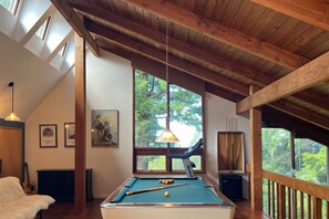 Games room - Unique custom-built, ultra private home, ocean views, hot tub (Trinidad)
