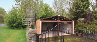 Nether Auchlinsky Cottage