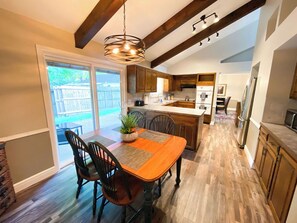 Fridge, microwave, oven, stovetop - Upscale in a Small Town. (Monett)