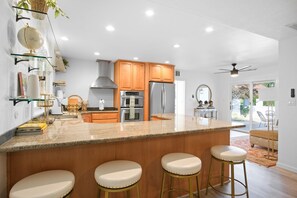 Microwave, oven, stovetop, dishwasher - The Hacienda Heart - Modesto, Ca (Modesto)