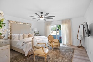 4 chambres, bureau, fer et planche à repasser, accès au Wi-Fi (inclus)