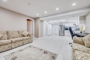 Smart TV - Hidden Gem: Spacious Basement (Milton)