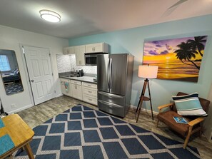 Interior - Beach Studio with private yard in Lanikai - 30 day Minimum Stay (Kailua)