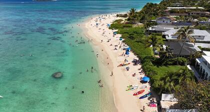 Beach Studio with private yard in Lanikai - 30 day Minimum Stay