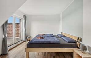 2 Schlafzimmer, Reisekinderbett, kostenloses WLAN, Bettwäsche