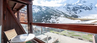 Apartamento 'Appartement Aiguille Rouge 420' con vistas a la montaña, balcón y Wi-Fi