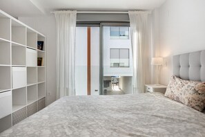 1 bedroom, free WiFi, bed sheets