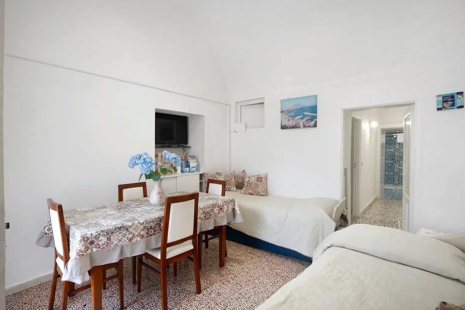 1 makuuhuone, silitysrauta/-lauta, ilmainen Wi-Fi, vuodevaatteet