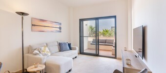 Apartment 'El Oasis Martinica 8 Bajo A' with Shared Pool, Wi-Fi and Air Conditioning