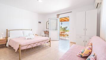 Fer et planche Ă repasser, Wi-Fi gratuit, draps fournis