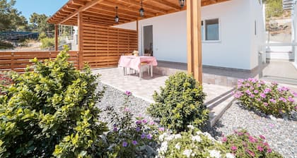 Studio Apartment 'Solymar Prive Sea View 2' with Sea View, Wi-Fi and Air Conditioning