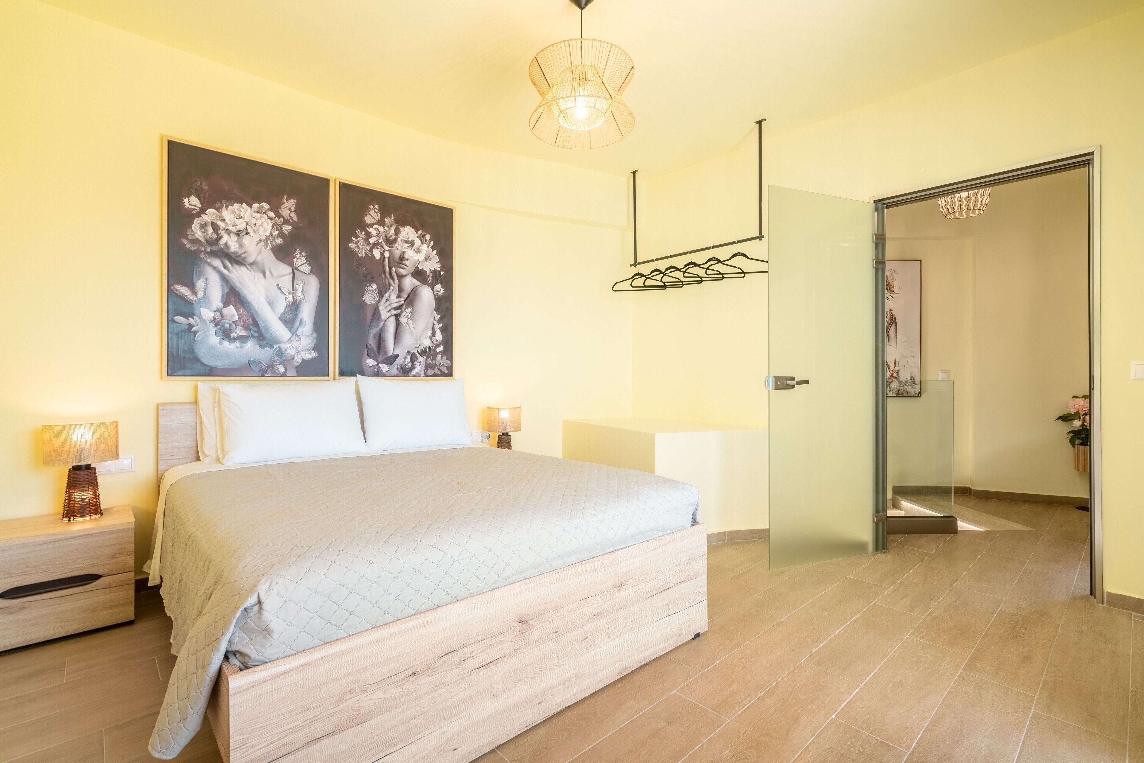 2 chambres, fer et planche à repasser, Wi-Fi gratuit, draps fournis