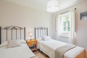 2 chambres, Wi-Fi gratuit, draps fournis