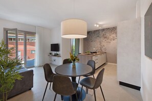 Dining - Apartment 'Eleonora C3' with Shared Pool, Private Terrace, and Air Conditioning (Garda)