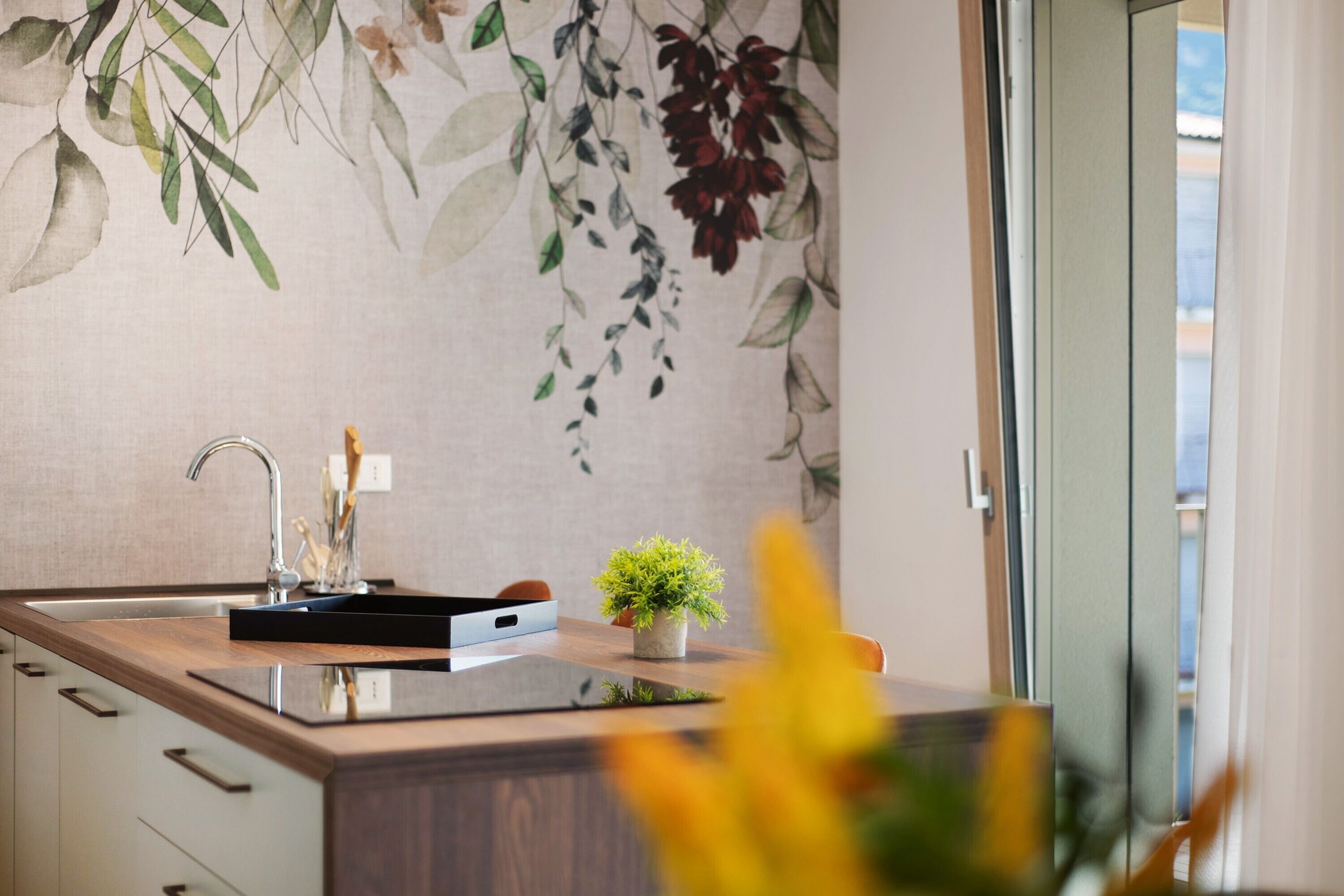 雪櫃、微波爐、焗爐、爐具