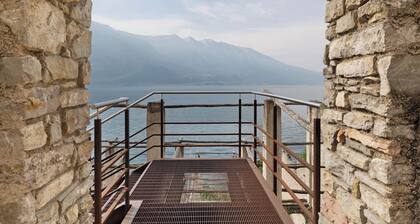 Ferienwohnung 'Alba' mit Seeblick, WLAN und Klimaanlage