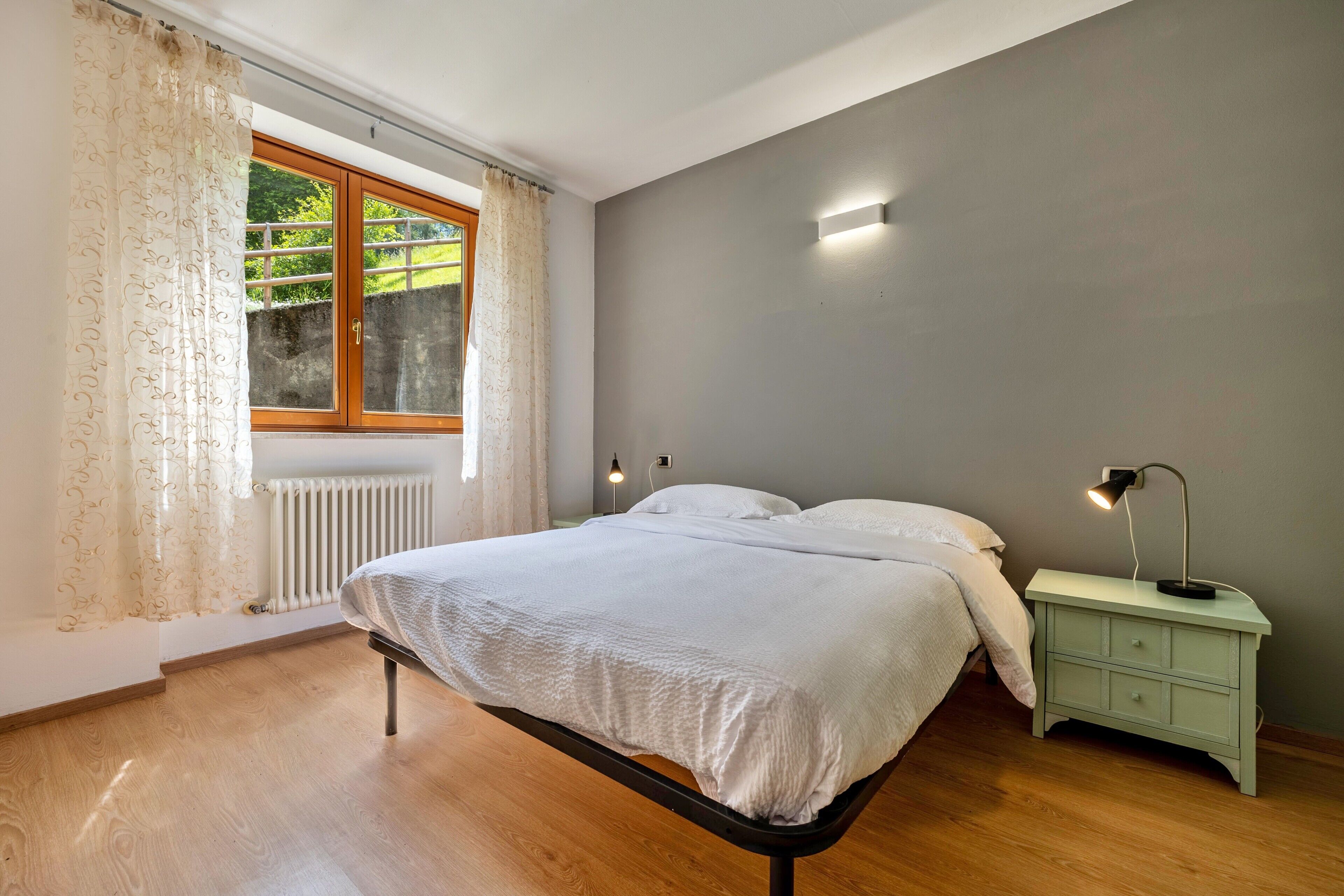 2 多间卧室、熨斗/熨衣板、免费 WiFi、床单