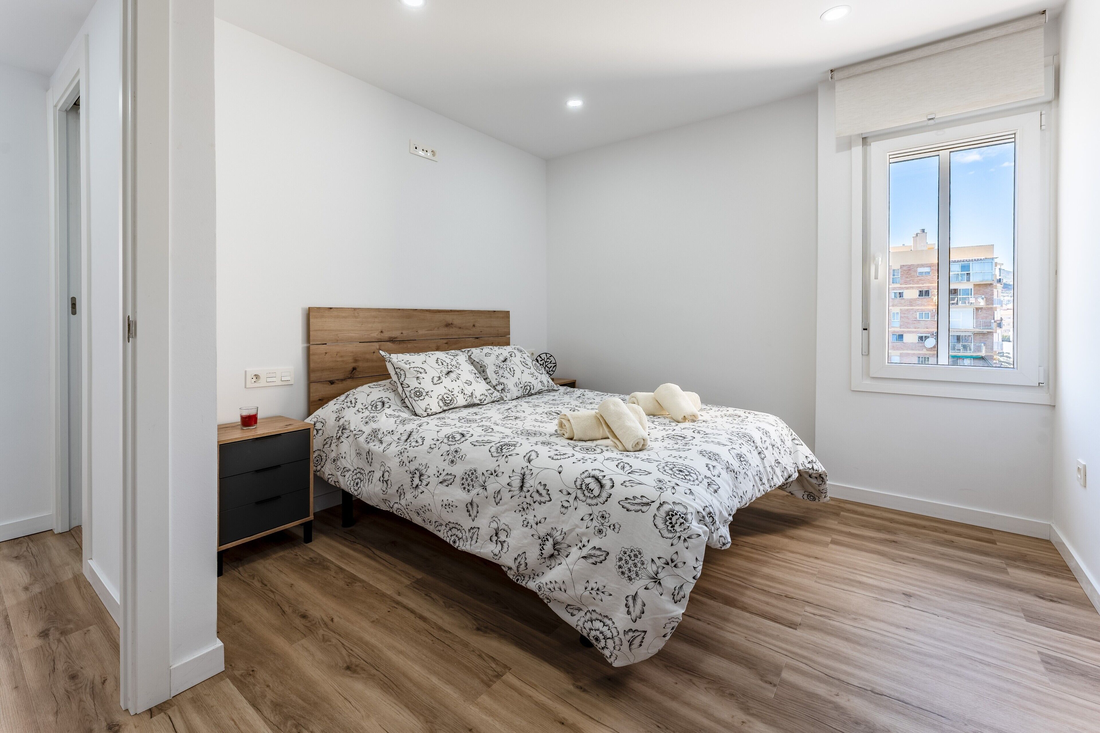 1 slaapkamer, een strijkplank/strijkijzer, gratis wifi, beddengoed