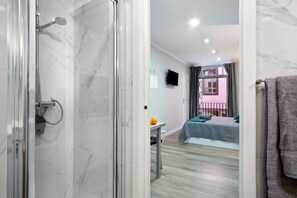 1 Schlafzimmer, Bügeleisen/Bügelbrett, kostenloses WLAN, Bettwäsche