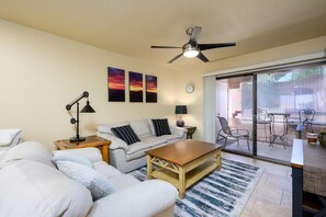 Smart TV, ping pong, books - CASA WILLOW-Anasazi Village- Updated condo (Phoenix)