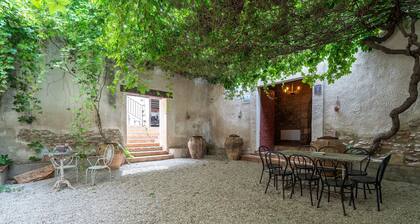 Country House 'Moli Categoria Superior' with Private Pool, Private Terrace and Wi-Fi