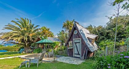 Chalet 'Avec Jardin Vue Mer 100m' with Sea View, Private Terrace and Private Garden