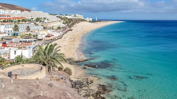 Una playa cerca