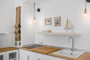 Refrigerador, microondas, parrilla de estufa y lavavajillas 