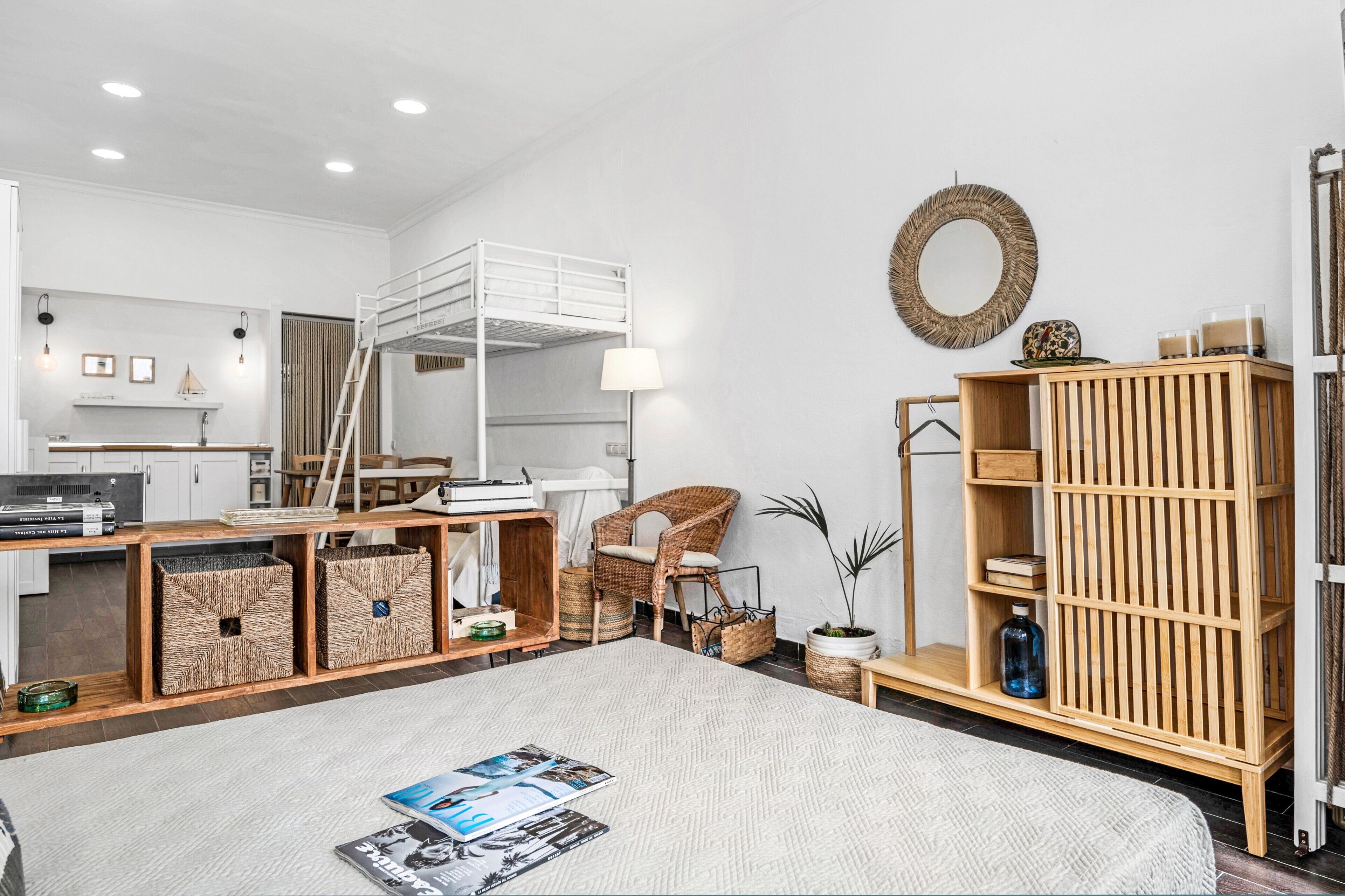 Iron/ironing board, free WiFi, bed sheets, wheelchair access