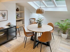 Dining - The Hermit Inn Hideout (Burley Woodhead, near Ilkley)