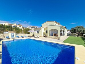 Pool - Holiday Home 'Casa Tien' with Sea View, Wi-Fi and Air Conditioning (Benitachell)