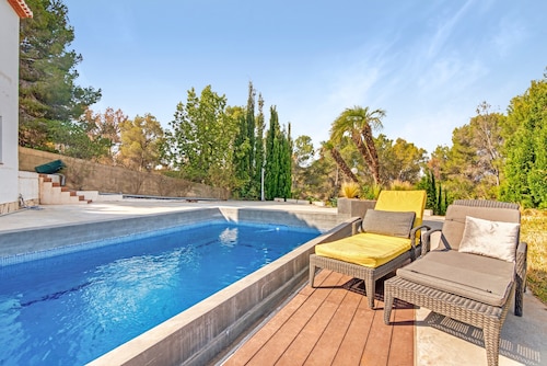 Villa “Bohemia' con vistas al mar, piscina privada y Wi-Fi