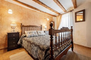 4 chambres, fer et planche Ă repasser, accĂšs au Wi-Fi (inclus)