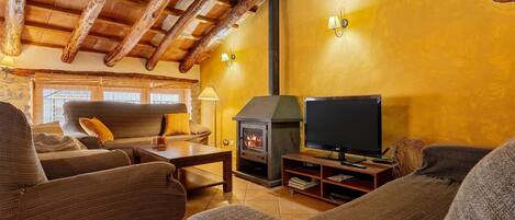 TV, fireplace, DVD player