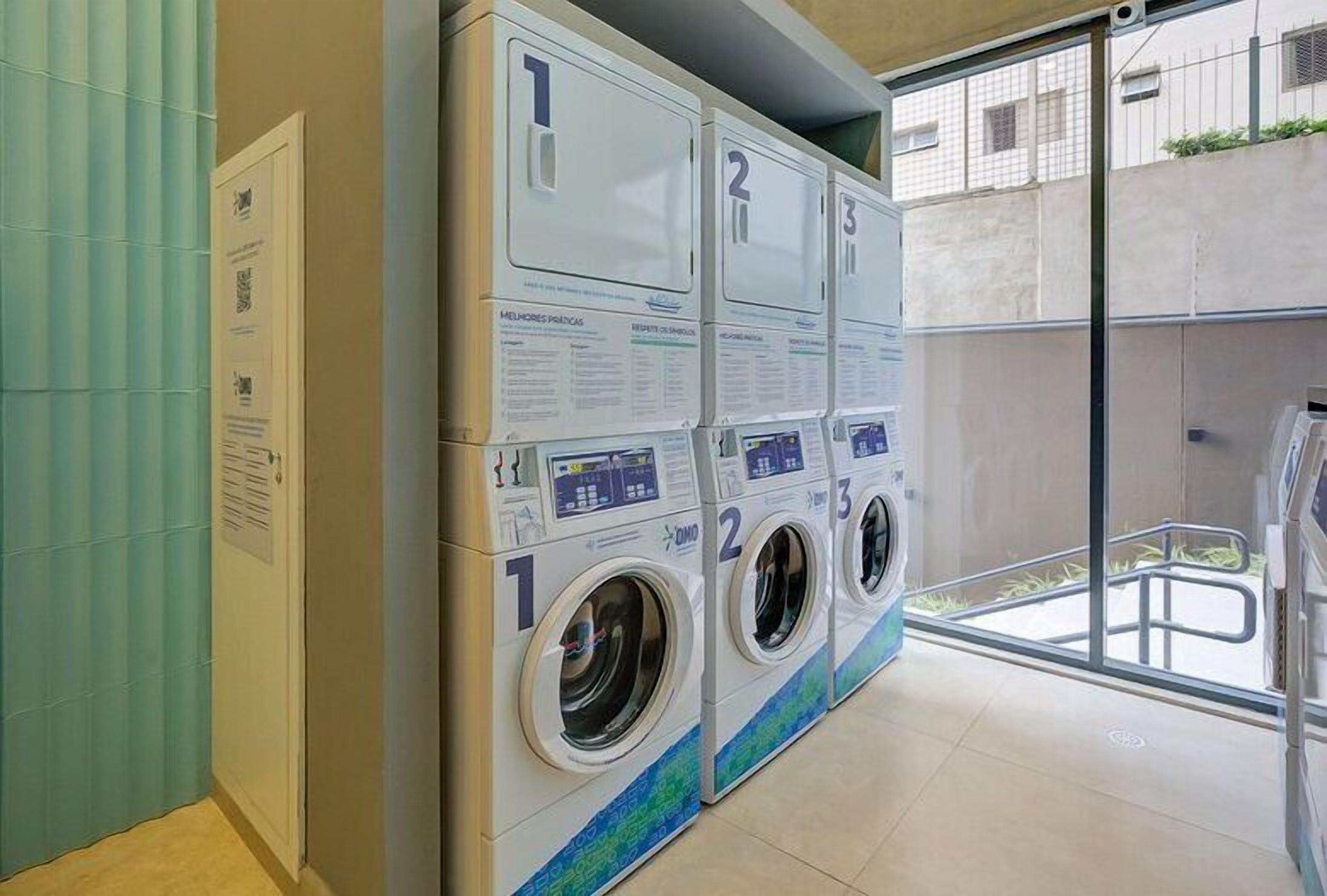 Apartemen Comfort, pemandangan kota | Laundry