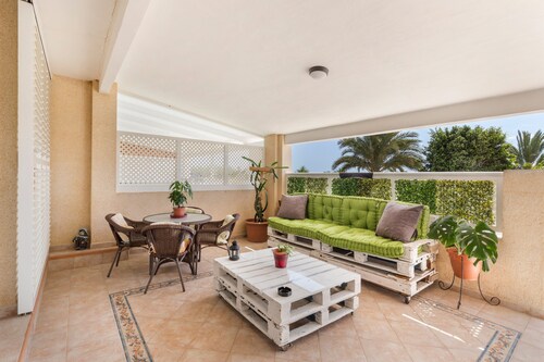 Holiday Home 'Paraiso En Mar De Cristal Mar Menor' with Shared Pool, Wi-Fi and Air Conditioning