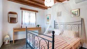 1 makuuhuone, silitysrauta/-lauta, vuodevaatteet