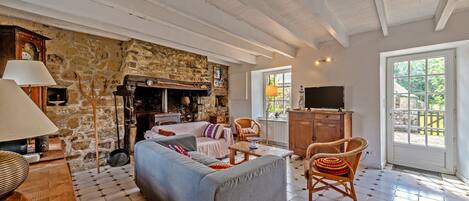 Televisión, estéreo